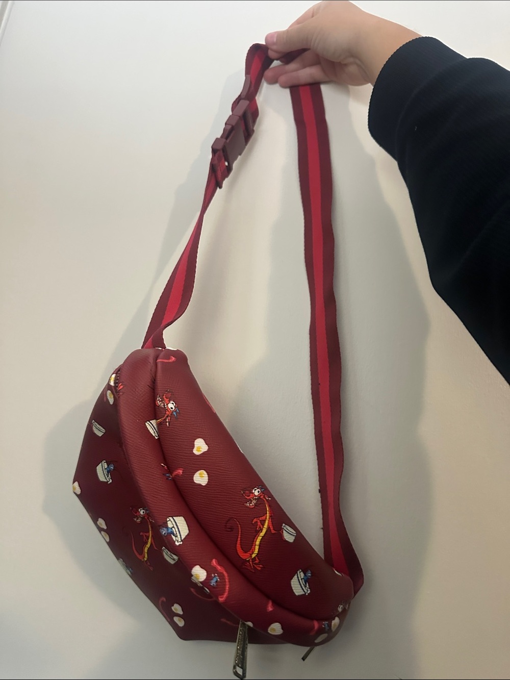 Loungefly Maroon Red Dragon & Bowl Printed Crossbody Fanny Pack - Picture 4 of 4